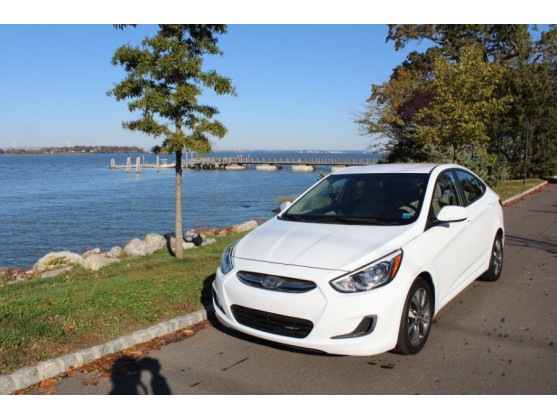 Hyundai Accent SE