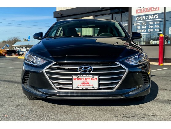 Hyundai Elantra SE 