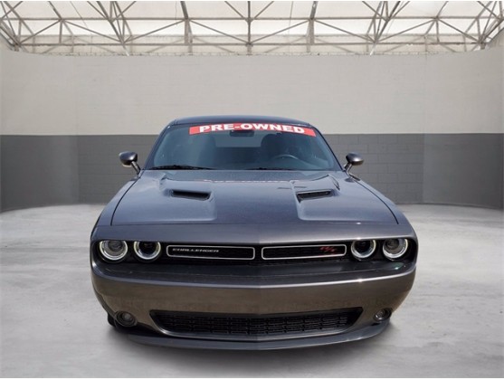 Dodge Challenger R / T