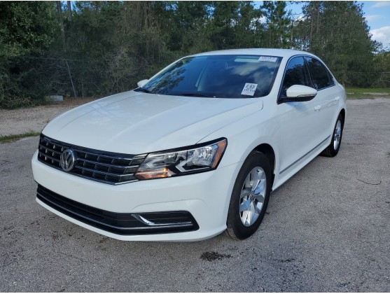Volkswagen Passat S