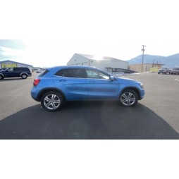 MERCEDES-BENZ GLA 250 4MATIC