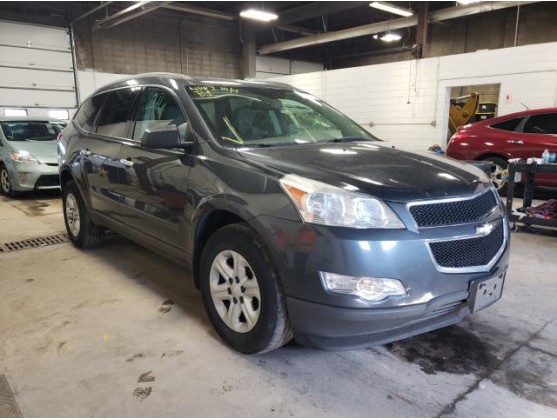 2011 CHEVROLET TRAVERSE LS