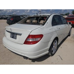 2011 MERCEDES-BENZ C 300