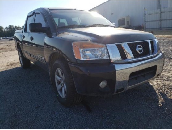 2011 NISSAN TITAN S
