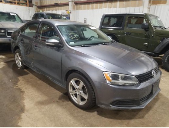 2011 VOLKSWAGEN JETTA SE