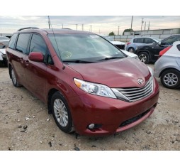 2012 TOYOTA SIENNA XLE
