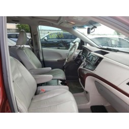 2012 TOYOTA SIENNA XLE