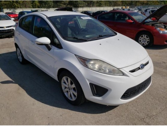 2013 FORD FIESTA SE