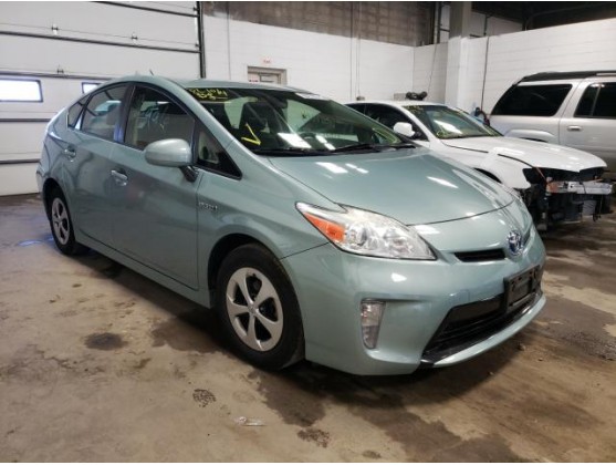2013 TOYOTA PRIUS