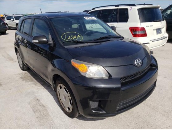 2013 TOYOTA SCION XD