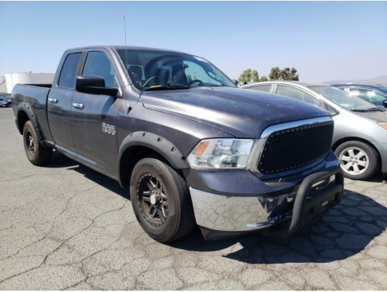 2015 RAM 1500 SLT