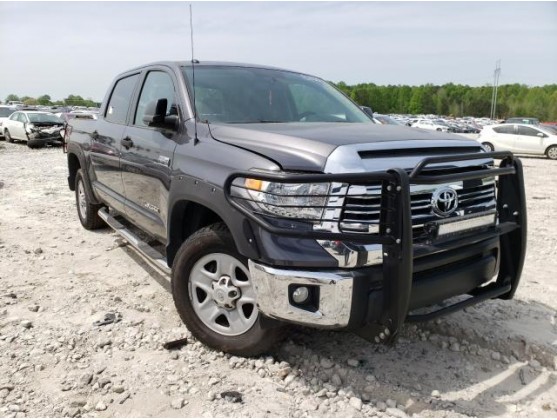 2016 TOYOTA TUNDRA CREWMAX SR5
