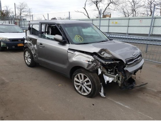 2017 KIA SOUL +