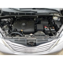 2017 TOYOTA SIENNA LE