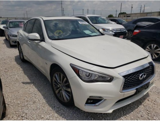 2018 INFINITI Q50 LUXE