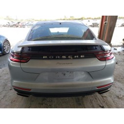 2018 PORSCHE PANAMERA 4