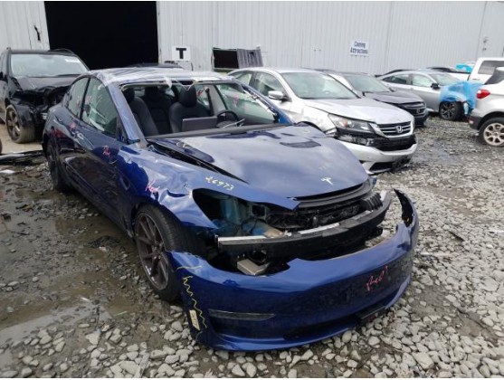 2018 TESLA MODEL 3