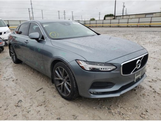 2018 VOLVO S90 T5 MOMENTUM