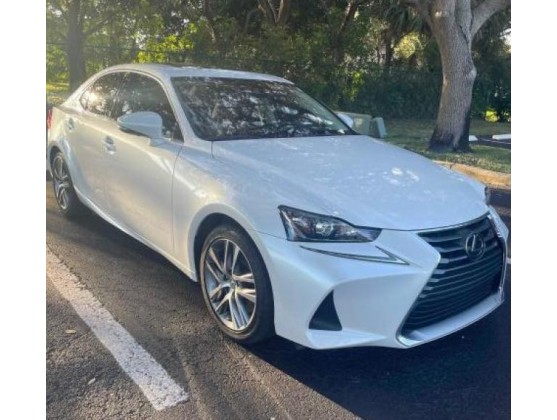 2020 LEXUS IS 300