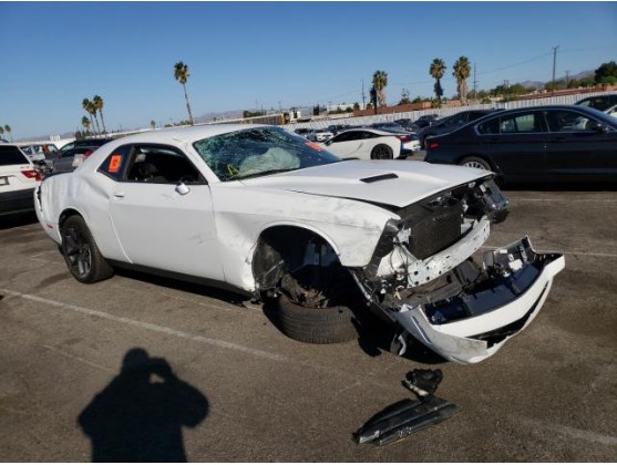 2021 DODGE CHALLENGER SXT
