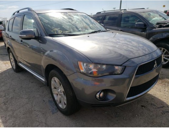 2011 MITSUBISHI OUTLANDER SE