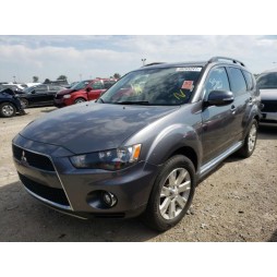 2011 MITSUBISHI OUTLANDER SE