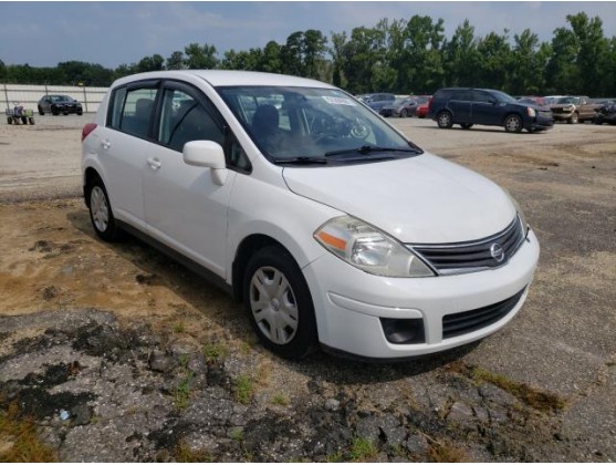 2011 NISSAN VERSA S