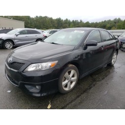 2011 TOYOTA CAMRY SE
