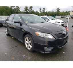 2011 TOYOTA CAMRY SE
