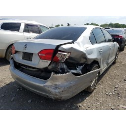 2011 VOLKSWAGEN JETTA SE