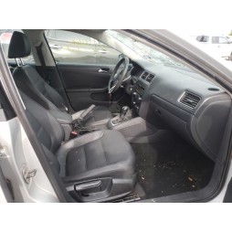 2011 VOLKSWAGEN JETTA SE