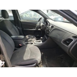 2012 CHRYSLER 200 LX