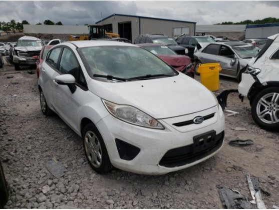 2013 FORD FIESTA SE