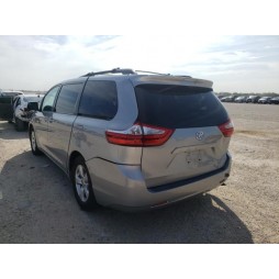 2015 TOYOTA SIENNA LE