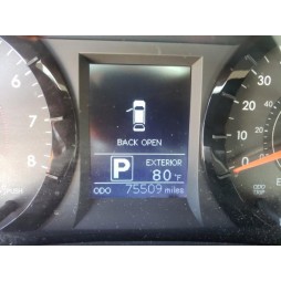2015 TOYOTA SIENNA LE