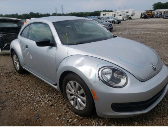 2016 VOLKSWAGEN BEETLE 1.8T