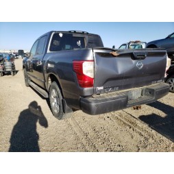 2017 NISSAN TITAN SV