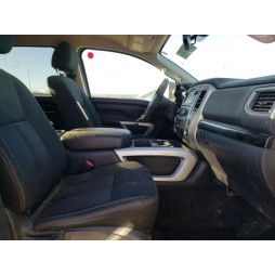 2017 NISSAN TITAN SV