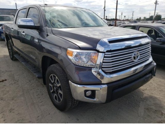 2017 TOYOTA TUNDRA CREWMAX LIMITED