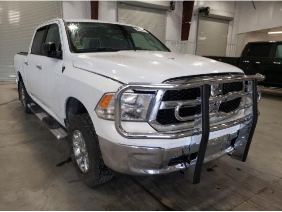 2018 RAM 1500 SLT