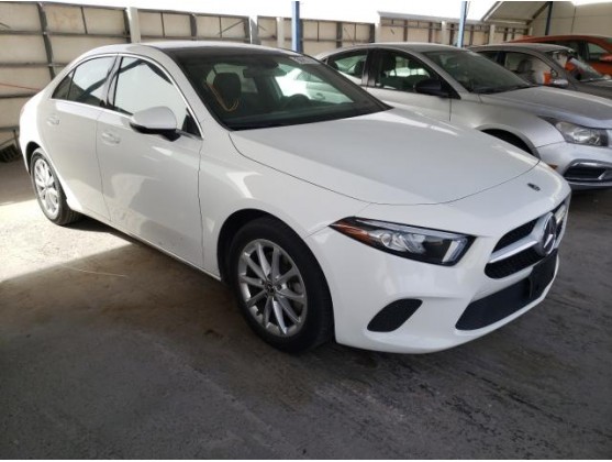 2019 MERCEDES-BENZ A 220