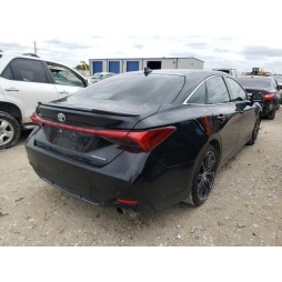2019 TOYOTA AVALON XLE