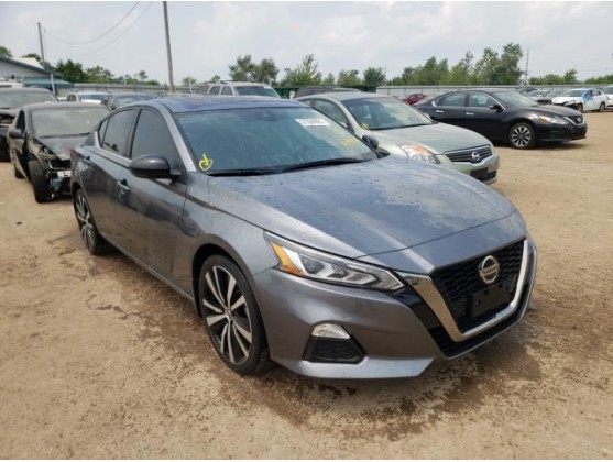 2020 NISSAN ALTIMA SR