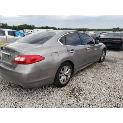 2011 INFINITI M37