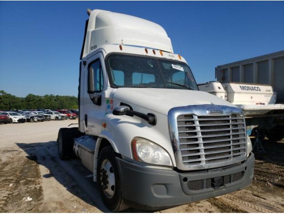 2012 FREIGHTLINER CASCADIA 113