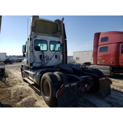2012 FREIGHTLINER CASCADIA 113