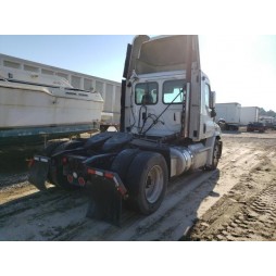 2012 FREIGHTLINER CASCADIA 113