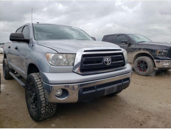 2012 TOYOTA TUNDRA CREWMAX SR5