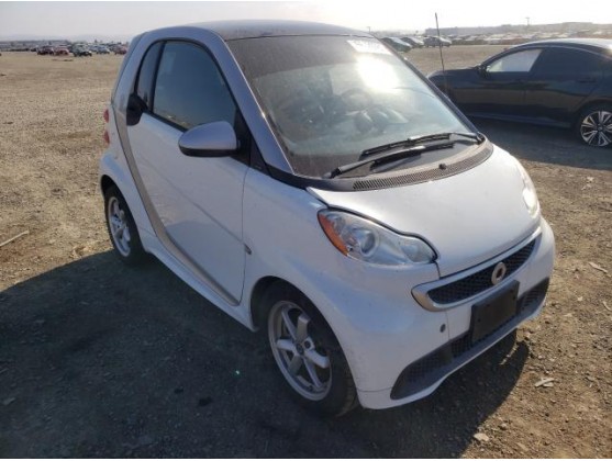 2013 SMART FORTWO PURE