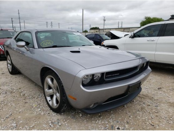 2014 DODGE CHALLENGER SXT